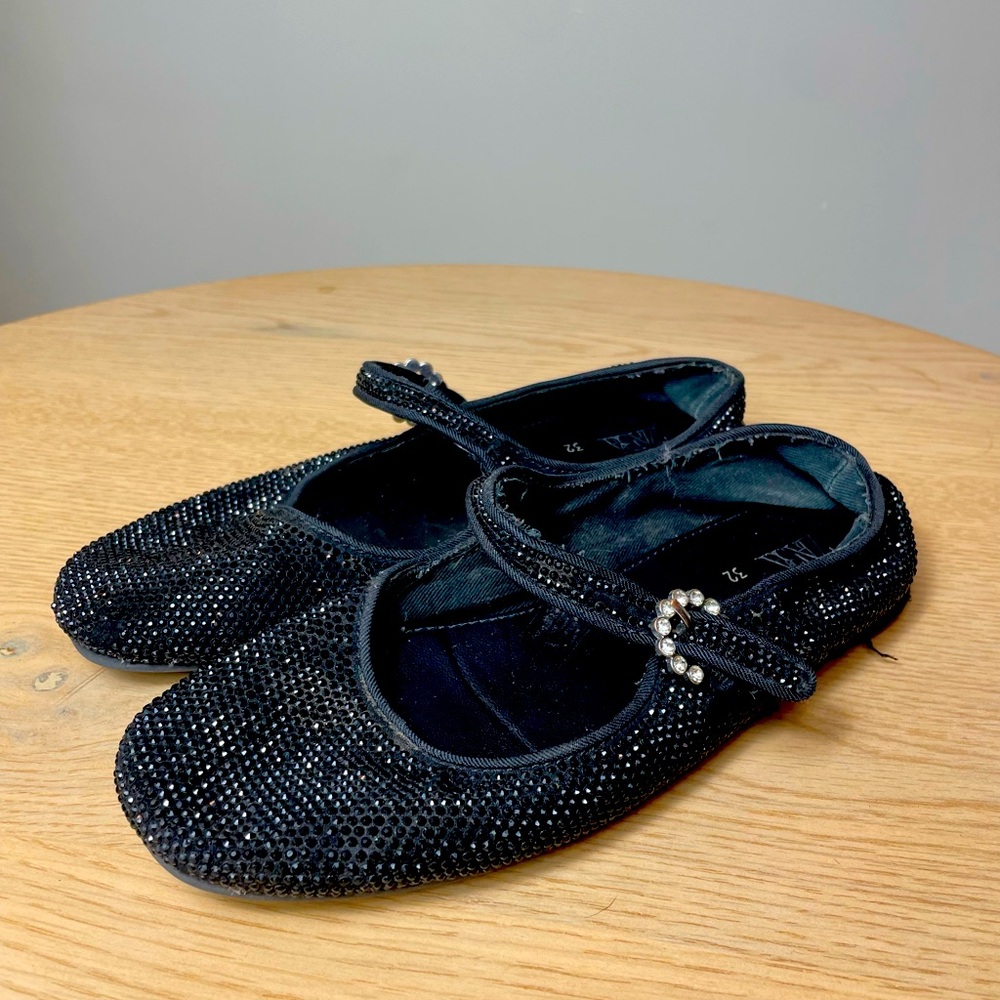 Zara Girls’ Sparkly Black Mary Jane Shoes